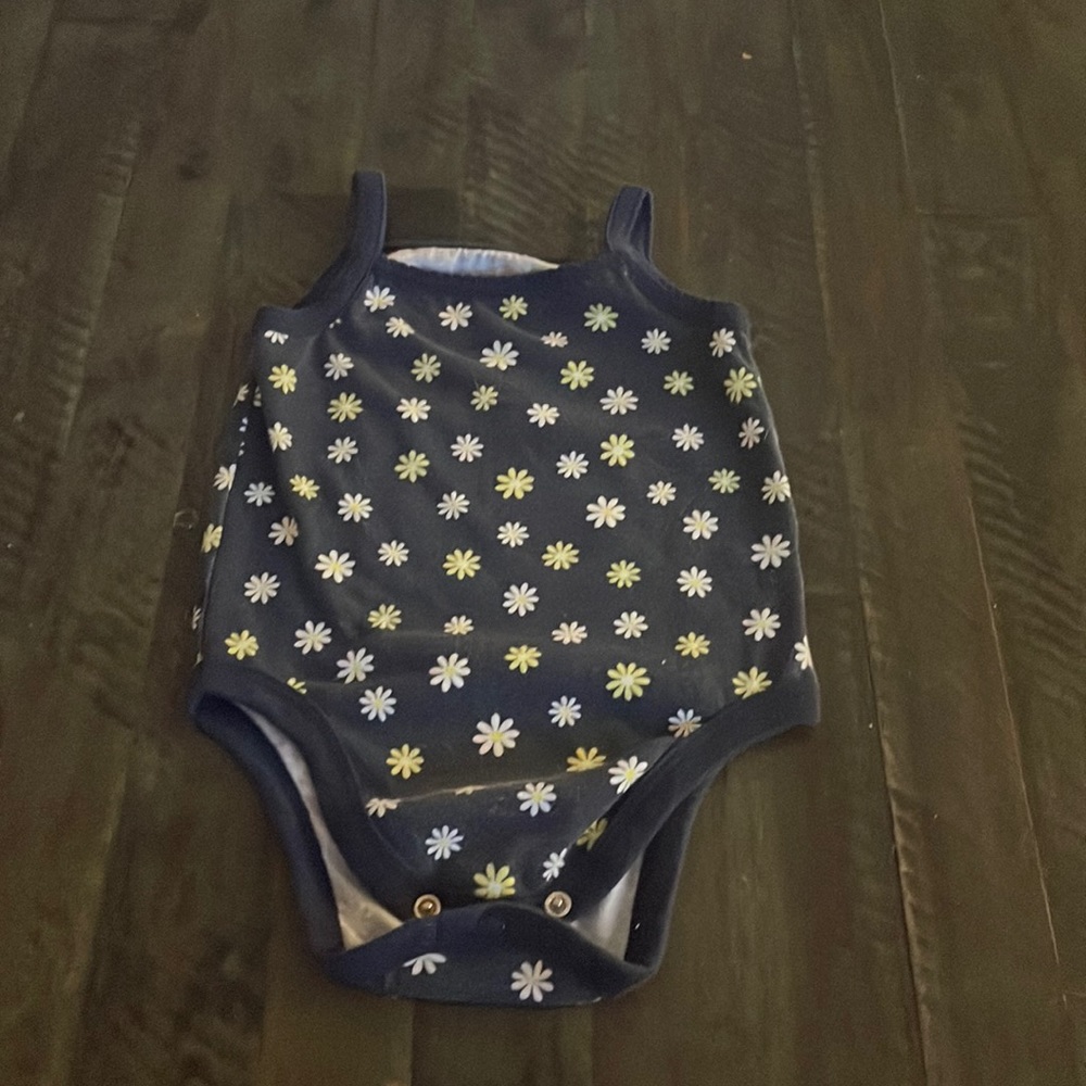 Flower onsie